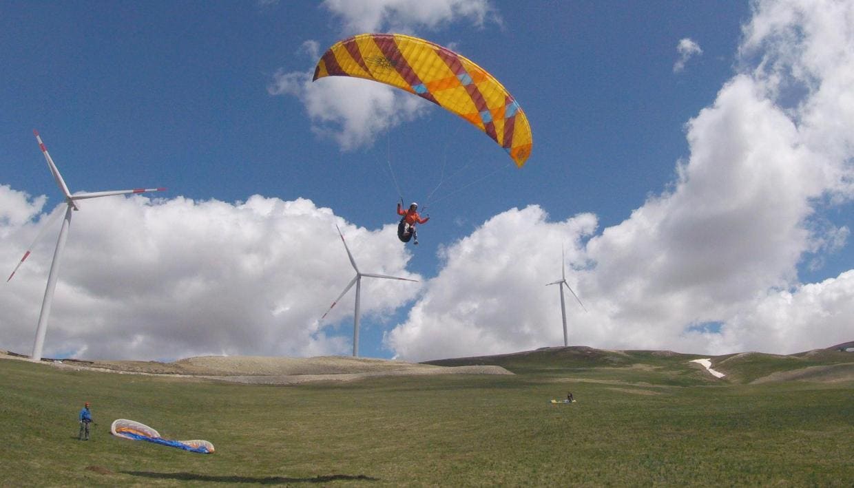 paragliding beginner course