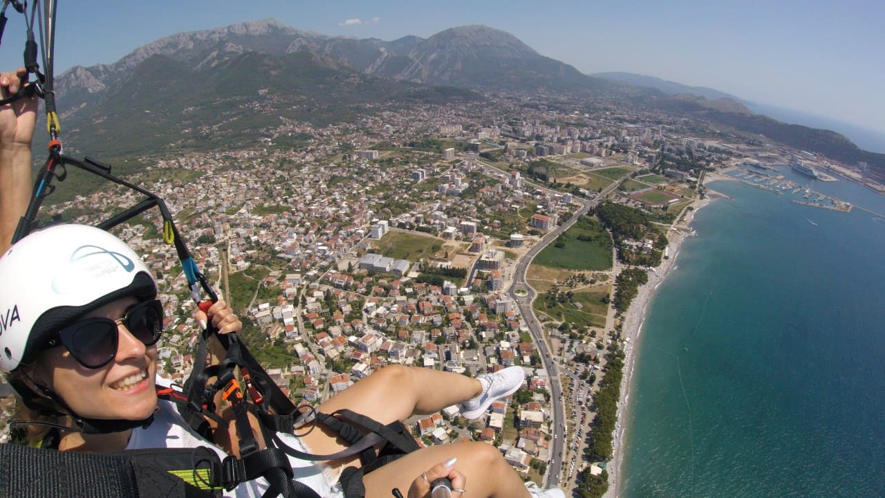 Embark on a Breathtaking Panoramic Paragliding Adventure in the City of Bar paragliding bar G0017891