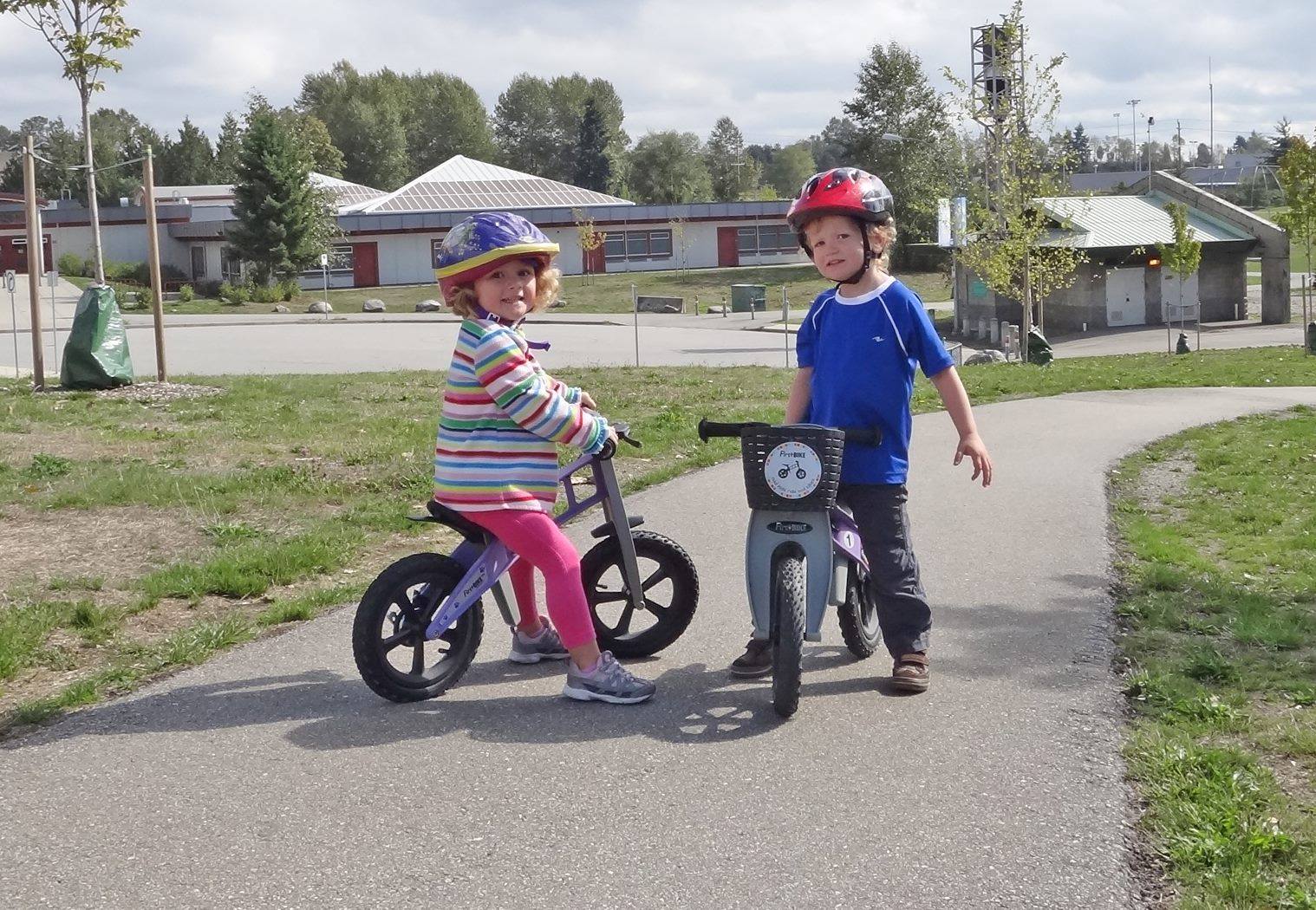 luchshij-begovel-firstbike image Лучший беговел Firstbike