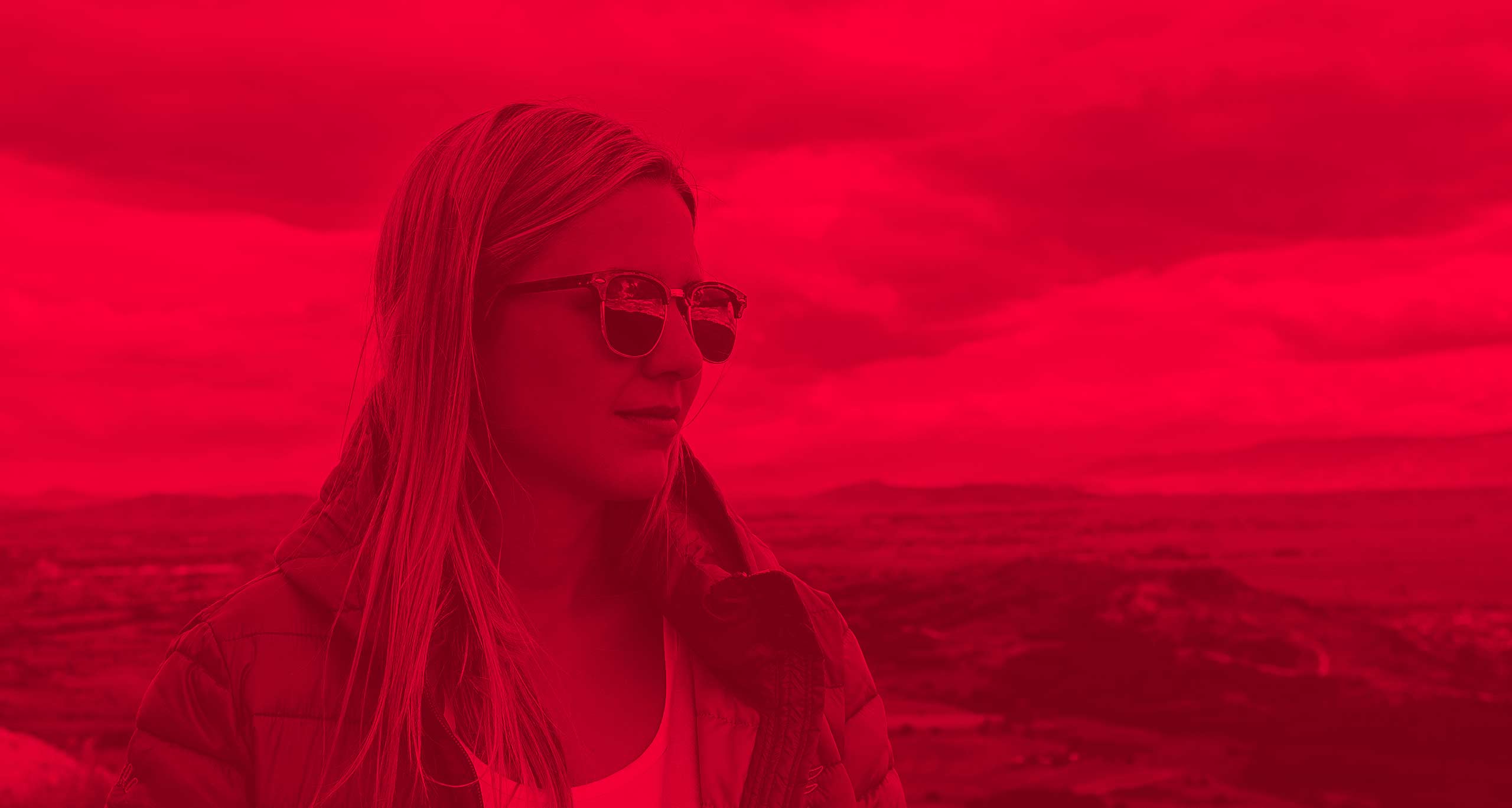 Women's flying style by ICARO &amp; Paragliding4.me  