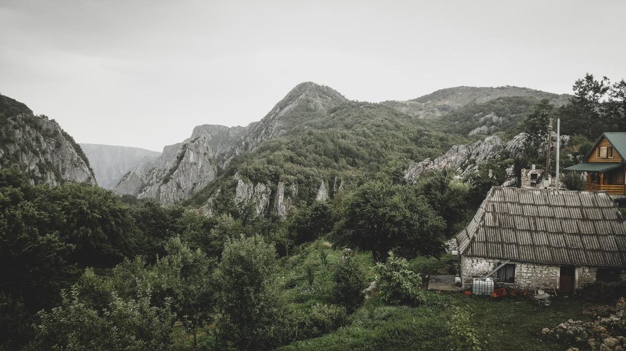 Горная деревня в Черногории amazing excursions montenegro3