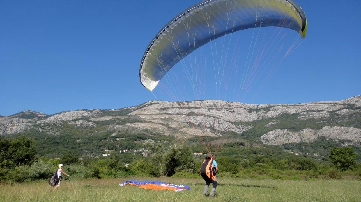 summer paragliding camp training