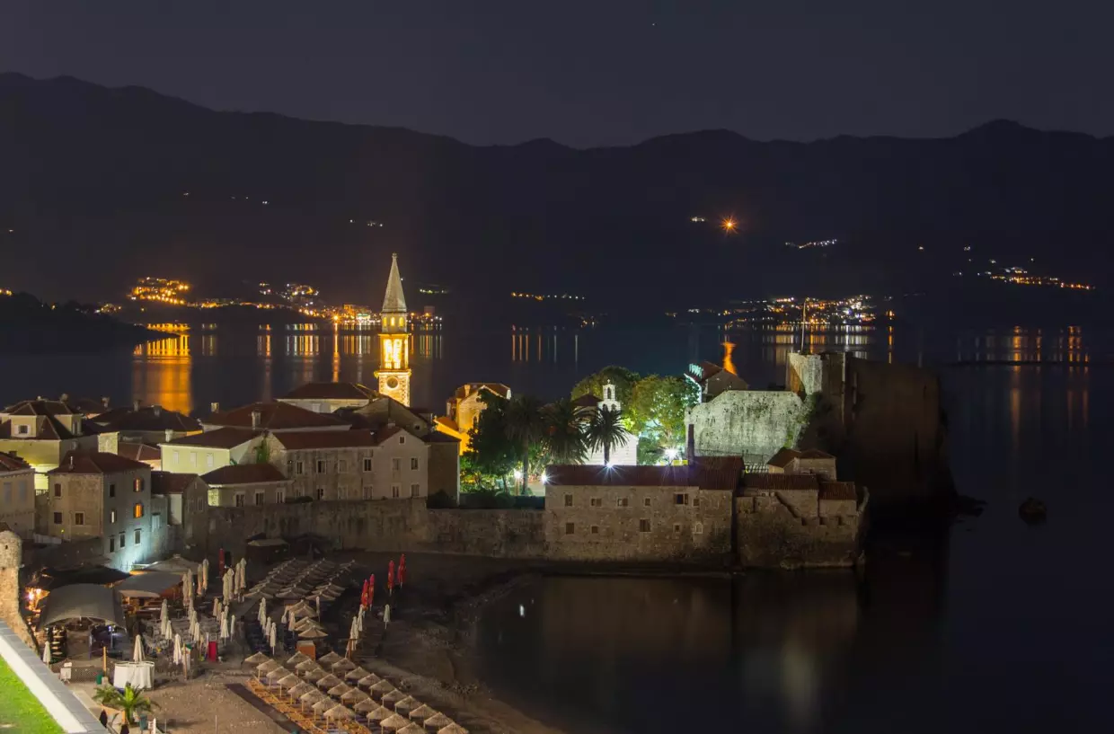 budva montenegro night